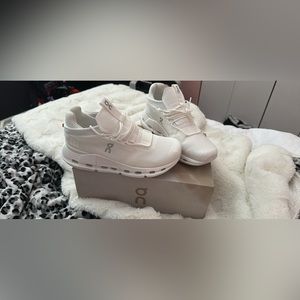 ON CLOUD SHOES